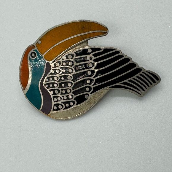 LAUREL BURCH SIGNED "TOUCAN" Enamel Brooch Pin Pendant Vintage - Picture 1 of 2